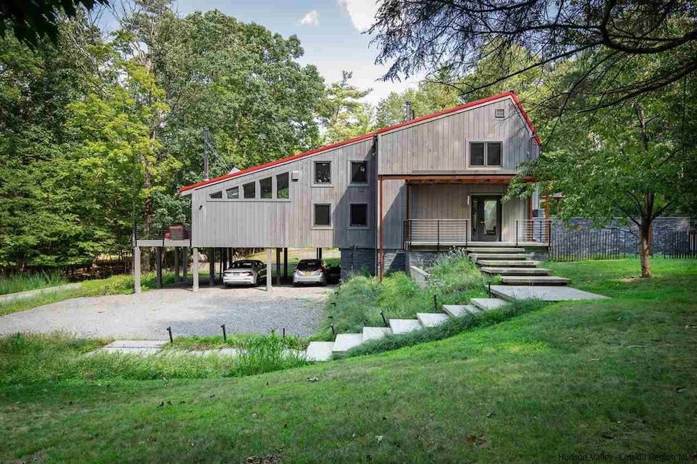 HAR 15 Tatra Ridge Rd Woodstock NY