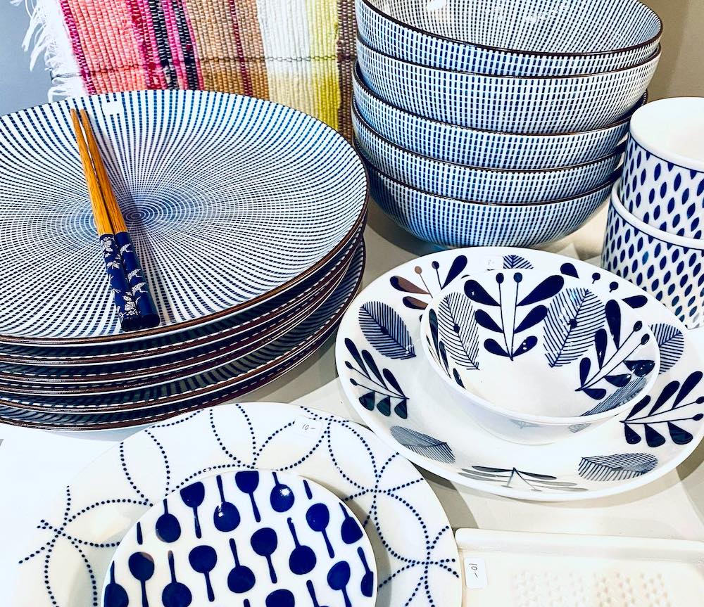 blue and white dishes