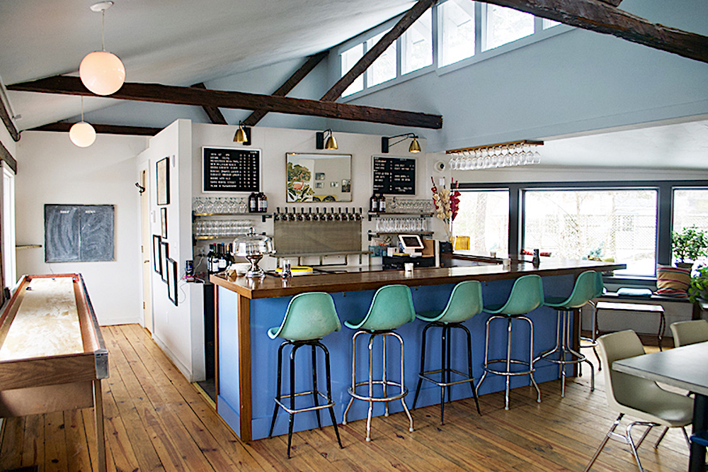 R&R taproom in Woodstock NY