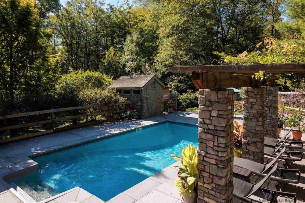 pool view at 249 bone hollow road accord ny
