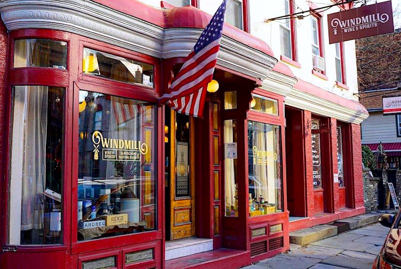 storefront at Windmill Wine & Spirits in Saugerties, NY
