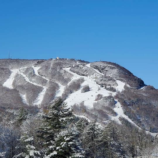 Hunter Mountain Winter Drone Shot