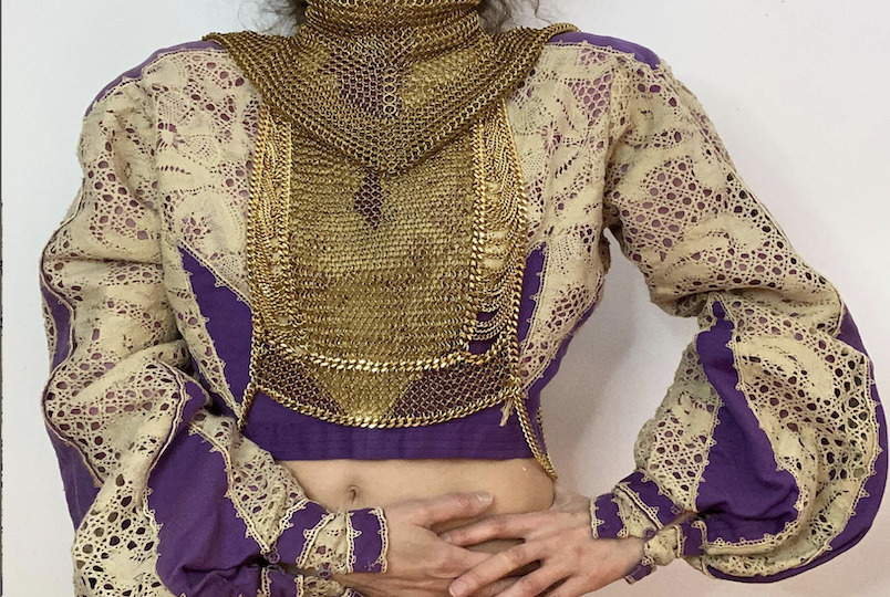 fashionable blouse and chain link jewelry made by Falconiere Shop