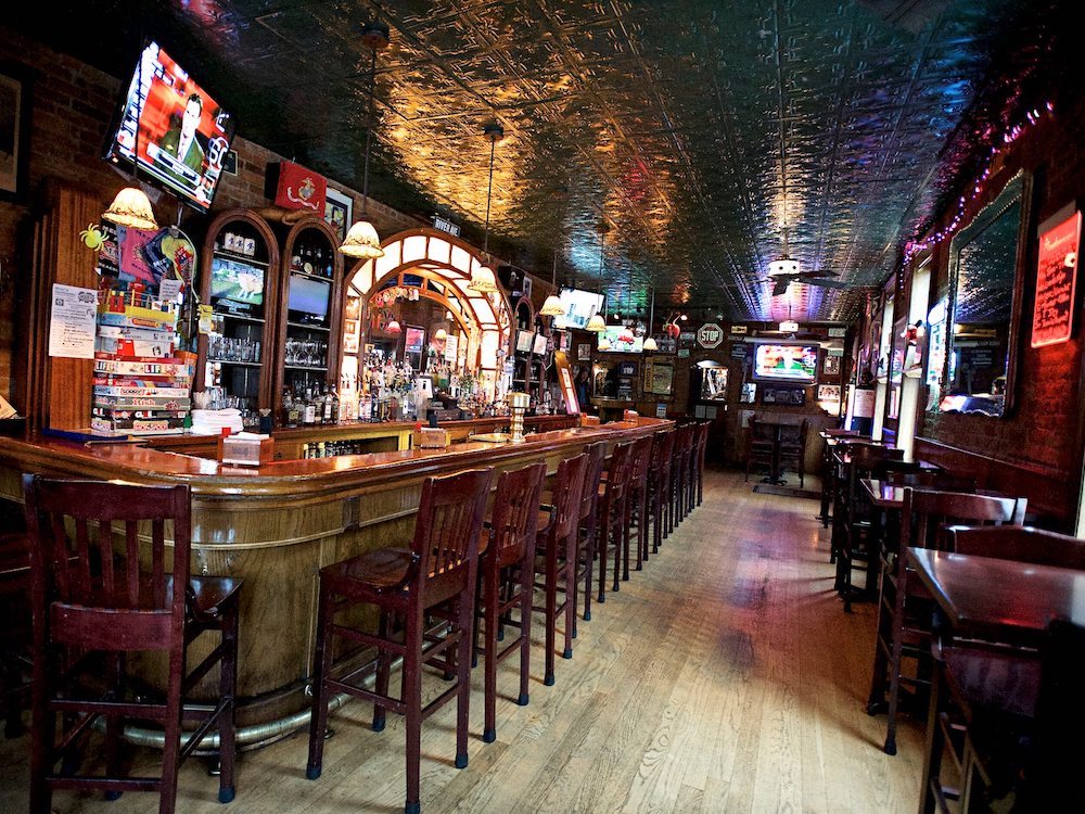 A picture of the bar at Max's on Main in Beacon NY