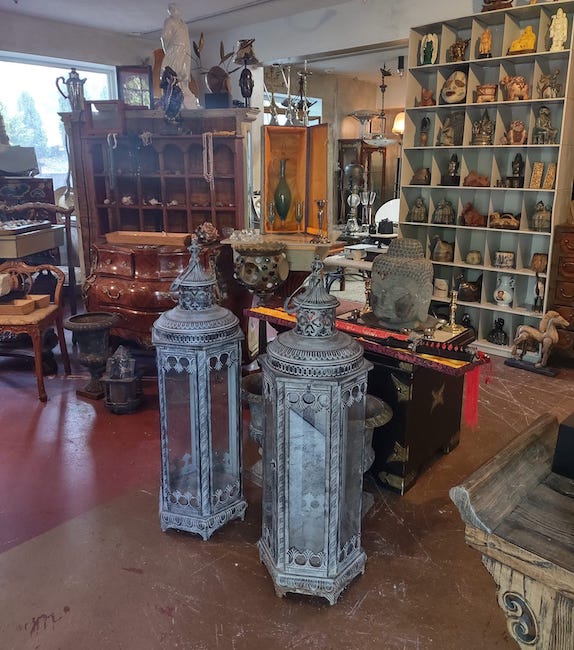 Medusa Antiques in New Platz NY