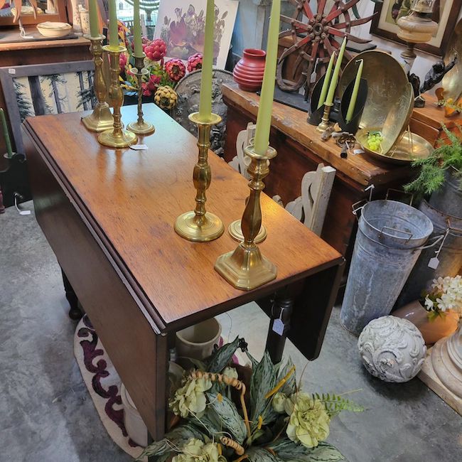 Rhinebeck Antiques Emporium in Rhinebeck NY