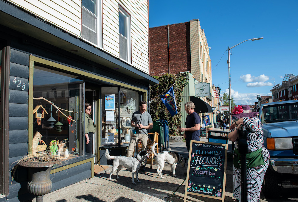 First Fridays in Catskills NY Support Local Businesses