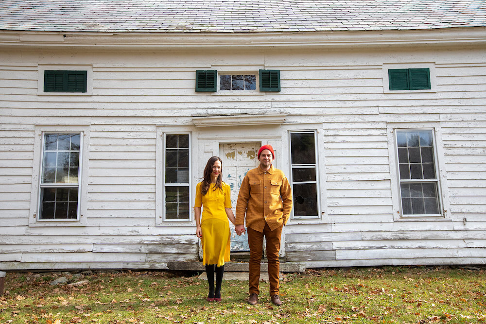 Elizabeth her farmhouse with hubby Ethan