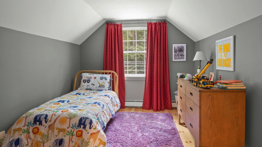 119 Russell Ave Rhinecliff, NY listed by PATRICIA KARR SEABROOK of Berkshire Hathaway HomeServices