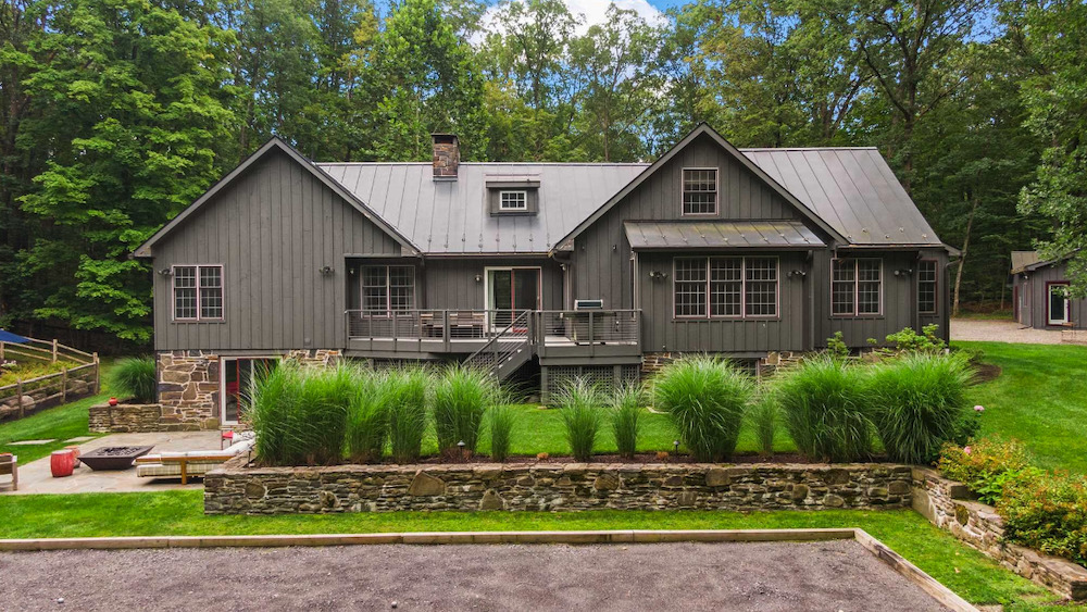 119 Russell Ave Rhinecliff, NY listed by PATRICIA KARR SEABROOK of Berkshire Hathaway HomeServices